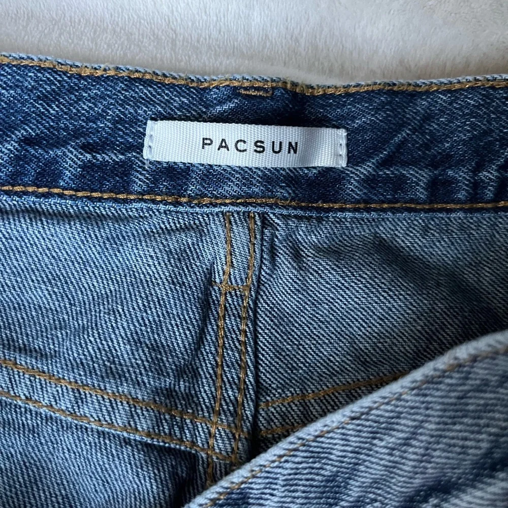 Pacsun High Rise, Straight Leg, Ripped Jeans - Picture 4 of 4